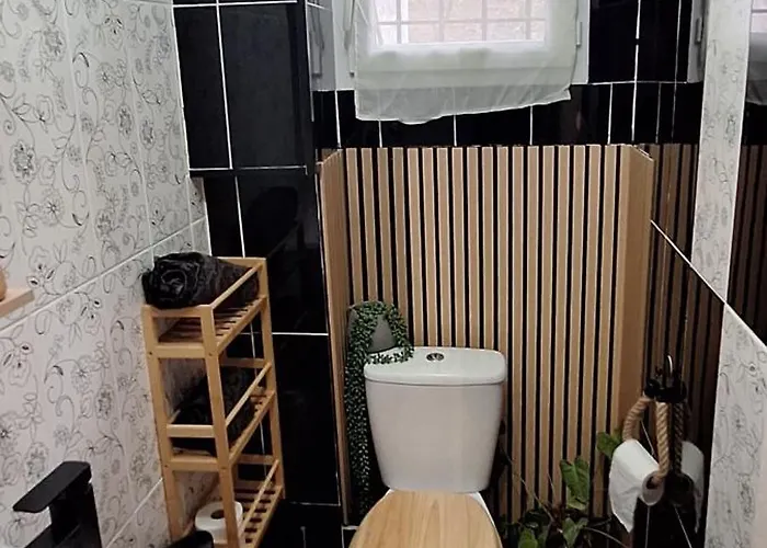 D'hotes D'aqui D'aia B&B 생로랑뒤바르