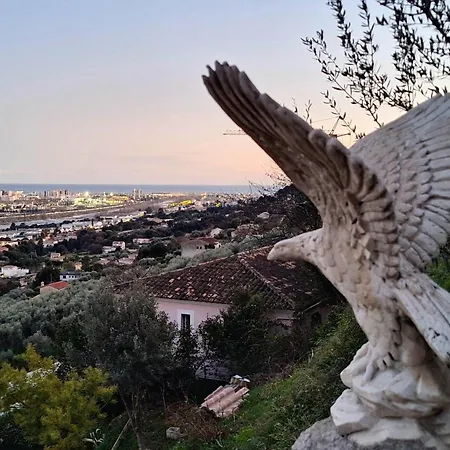 D'hotes D'aqui D'aia Bed & Breakfast