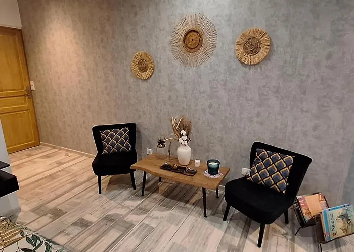 فندق مبيت وإفطار D'hotes D'aqui D'aia