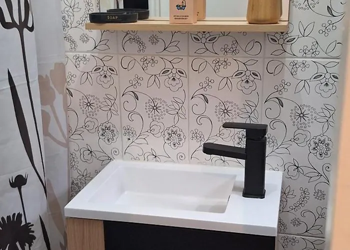 فندق مبيت وإفطار D'hotes D'aqui D'aia سا لُرون دو فار